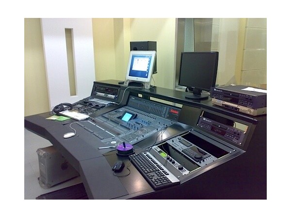 云南客戶在咨詢廣播電視發(fā)射臺機房智能監(jiān)控系統(tǒng)