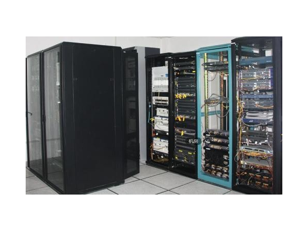 機(jī)房環(huán)境檢測(cè)系統(tǒng)有什么功能？