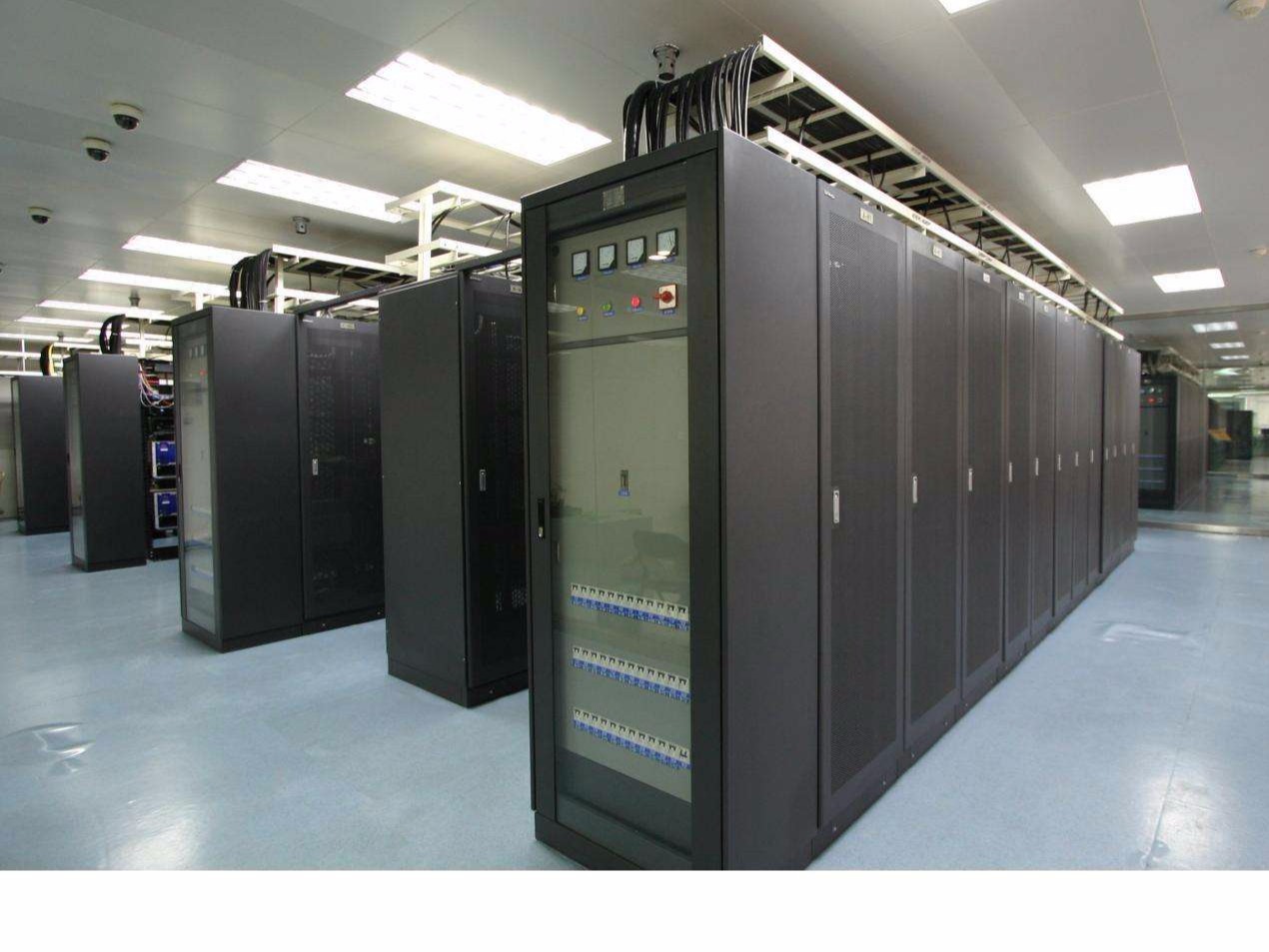 小型機房使用精密空調(diào)是件大事