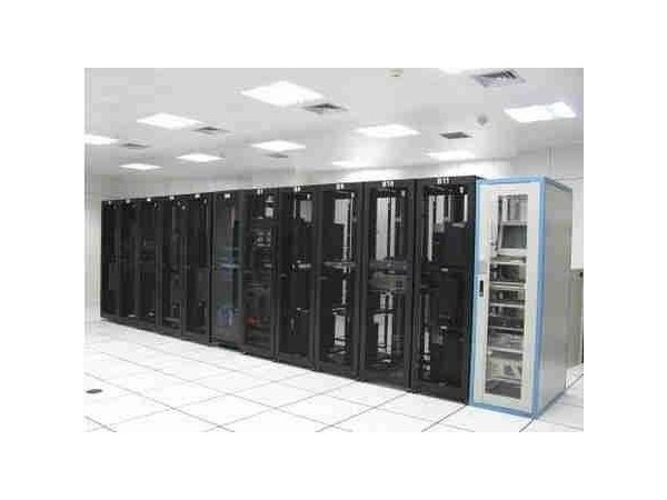 小型UPS電源機(jī)房動(dòng)環(huán)監(jiān)控系統(tǒng)，可按需定制監(jiān)控內(nèi)容！