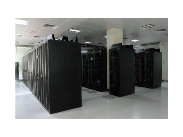 環(huán)境監(jiān)控，機(jī)房智能安全衛(wèi)士